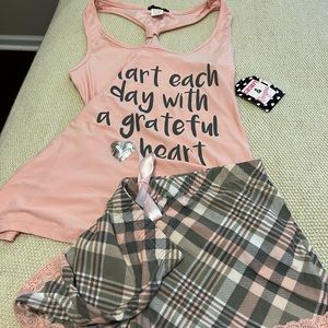 Cute pajama set. New with tags. Size M.